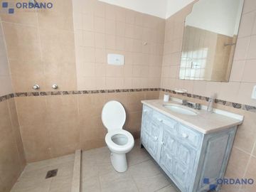 Casa - Alto Alberdi