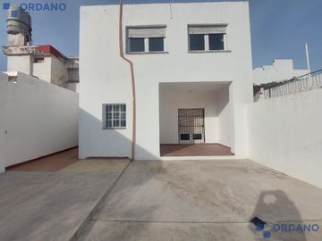 Casa - Alto Alberdi