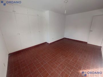 Casa - Alto Alberdi