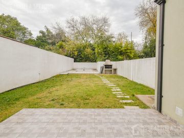 Duplex 4 ambientes VENTA Adrogue