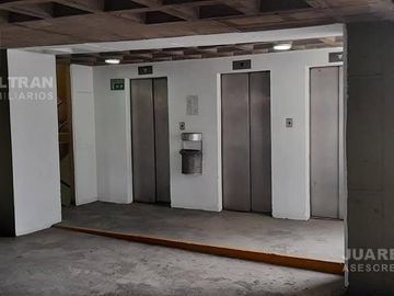 COCHERA EN VENTA - RIVADAVIA 150 2° PISO