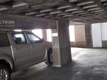 COCHERA EN VENTA - RIVADAVIA 150 2° PISO