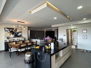 Amplio Departamento Contry La Silla