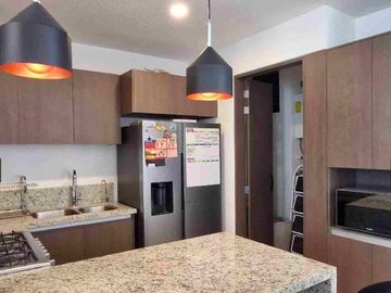 Casa con 4 Rec en Altos Juriquilla