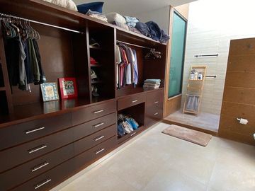 Hermosa casa de un piso con alberca y jacuzzi