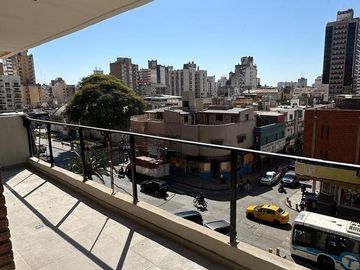 Departamento en  Nueva Córdoba Reggia 6 1 dormitorio con balcón 1 baño con amenities
