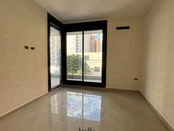 Departamento en  Nueva Córdoba Reggia 6 1 dormitorio con balcón 1 baño con amenities