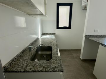 Venta Monoambiente divisible a estrenar con balcón en Villa del Parque