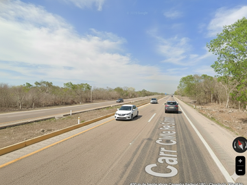 Rancho de 10 Hectáreas sobre Autopista Mérida–Campeche | Frente 400 m |