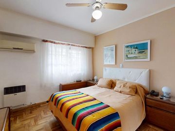 Casa en Venta de 4 Ambientes en Olivos con Garage, Jardín y Parrila