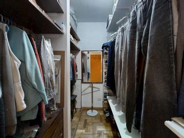 Casa en Venta de 4 Ambientes en Olivos con Garage, Jardín y Parrila