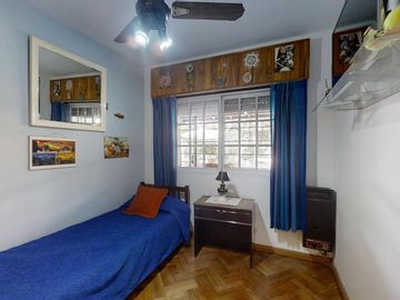 Casa en Venta de 4 Ambientes en Olivos con Garage, Jardín y Parrila