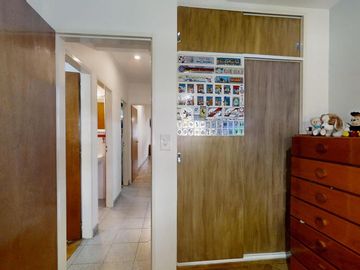 Casa en Venta de 4 Ambientes en Olivos con Garage, Jardín y Parrila