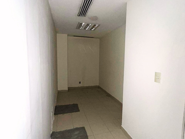 Renta de local acondicionado en esquina en la 16 de Septiembre y Calle Claveles