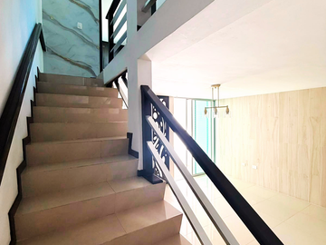 Bonita casa en venta en Jardines de San Manuel