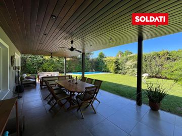 Casa en venta  en Senderos II - Pilar - lote central - apta crédito