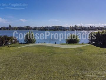 Terreno en venta en El Golf, Nordelta