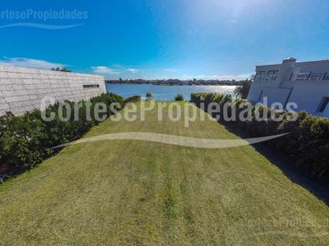 Terreno en venta en El Golf, Nordelta