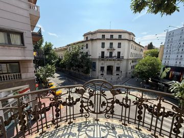Venta de Casona Histórica  en Nueva Cordoba para uso comercial con escritura y planos