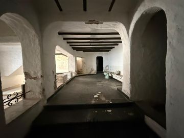 Venta de Casona Histórica  en Nueva Cordoba para uso comercial con escritura y planos