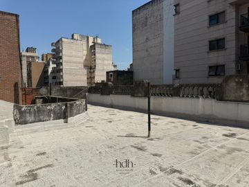 Venta de Casona Histórica  en Nueva Cordoba para uso comercial con escritura y planos