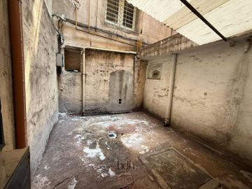 Venta de Casona Histórica  en Nueva Cordoba para uso comercial con escritura y planos