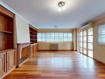 Departamento de 2 dormitorios en venta en La Plata