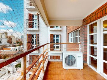 Departamento de 2 dormitorios en venta en La Plata