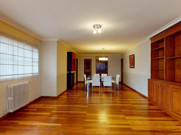 Departamento de 2 dormitorios en venta en La Plata