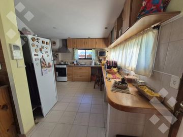 En Venta | Casa de 2 Dormitorios | Barrio Los Nogales | Plottier