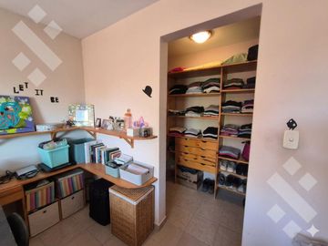 En Venta | Casa de 2 Dormitorios | Barrio Los Nogales | Plottier