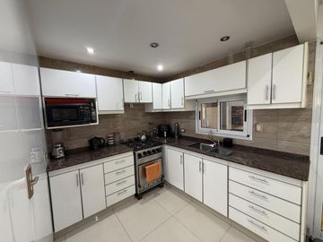 VENTA CASA 4 AMBIENTES LA CELIA