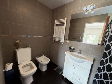 VENTA CASA 4 AMBIENTES LA CELIA