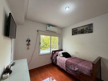 VENTA CASA 4 AMBIENTES LA CELIA