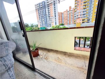 GANGA VENDO APARTAMENTO ESTADIO 3 ALCOBAS SERVICIO 2 PARQUEADEROS
