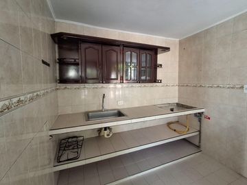 ALQUILER - APARTAMENTO - CIUDAD CORDOBA