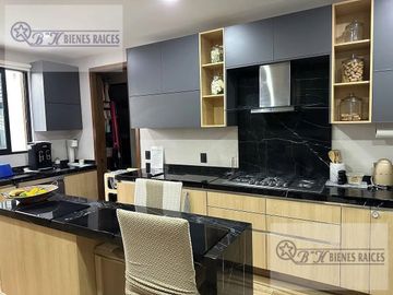 Departamento en Venta, Tecamachalco Hermoso PH con Terraza Privada