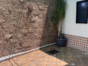 Casa en Veterinarios, Col. El Marqués, Querétaro, Qro.
