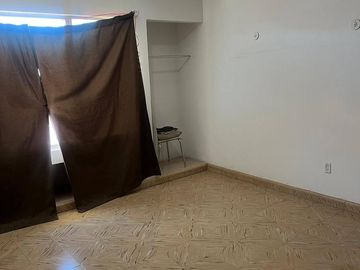 SE RENTA CASA EN EL BARRIO DE SANTA ANA, CAMPECHE