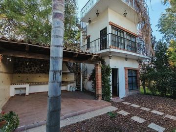 CASA EN  RENTA