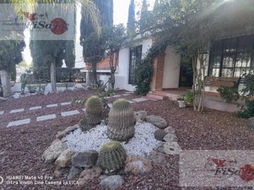 CASA EN  RENTA