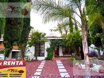CASA EN  RENTA