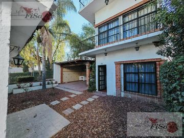 CASA EN  RENTA