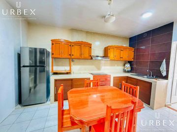 CASA EN RENTA — BARRIO DE SAN FRANCISCO, CAMPECHE