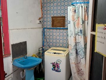 SE VENDE CASA CON 16 HABITACIONES 4 BAÑOS  EN VALPARAISO