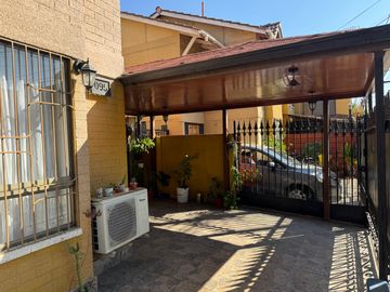 Venta Amplia y hermosa casa, Quilicura