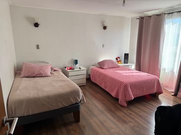 Venta Amplia y hermosa casa, Quilicura
