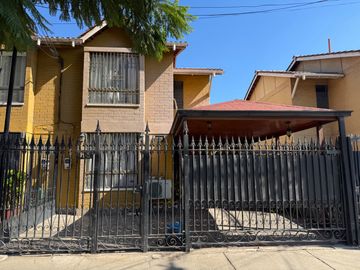 Venta Amplia y hermosa casa, Quilicura