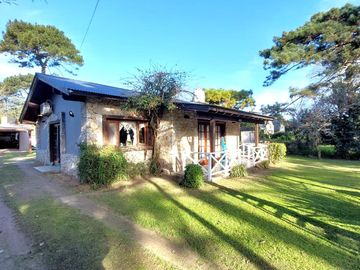 Casa - Venta - Villa Gesell - Garage - Gas Natural - Pileta