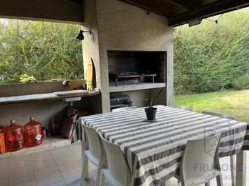 Casa en Los Olivares | 3 Dormitorios | Galería, Jardín y Club | Apto crédito